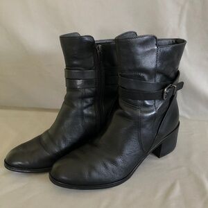 Via Spiga Black Leather Boots